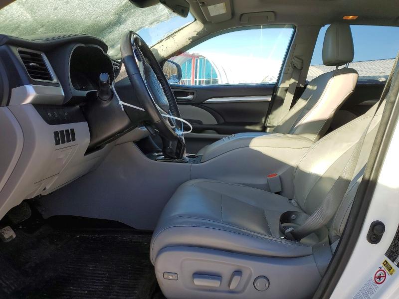Photo 7 from auction – 2017 TOYOTA HIGHLANDER with VIN 5TDJZRFH8HS394108