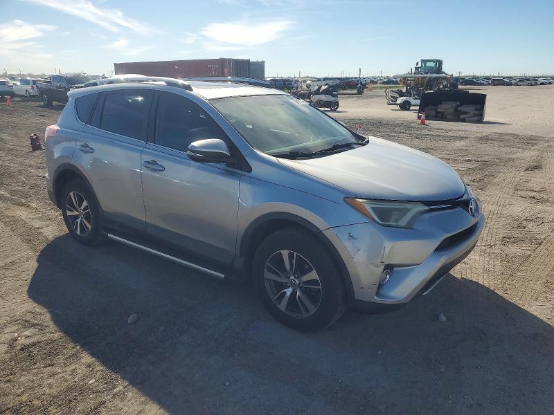 Photo 4 from auction – 2016 TOYOTA RAV4 with VIN 2T3WFREV1GW301304