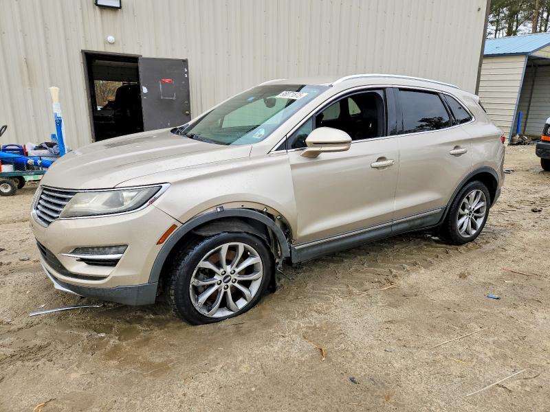LINCOLN MKC 2015 with VIN 5LMCJ2A91FUJ19818 - Photo from auction