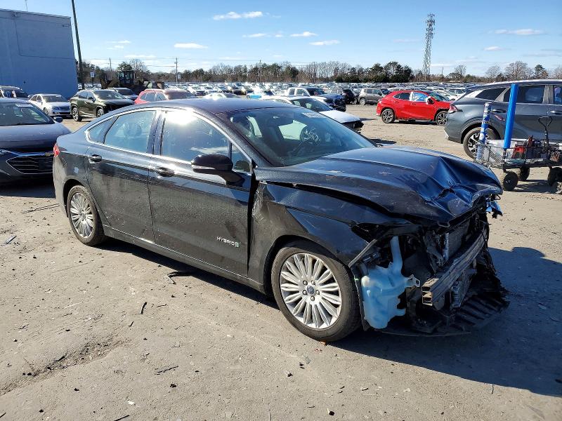 Photo 4 from auction – 2015 FORD FUSION SE with VIN 3FA6P0LU0FR203411