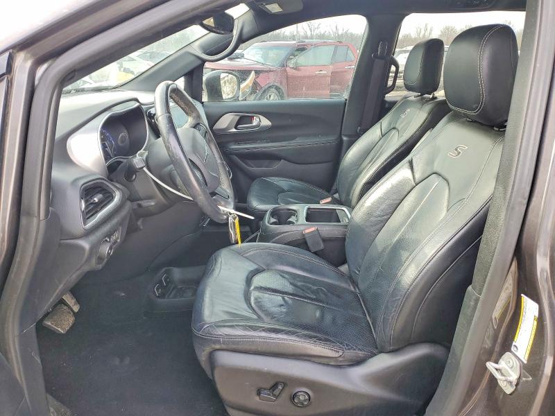Photo 7 from auction – 2018 CHRYSLER PACIFICA with VIN 2C4RC1EG2JR168210