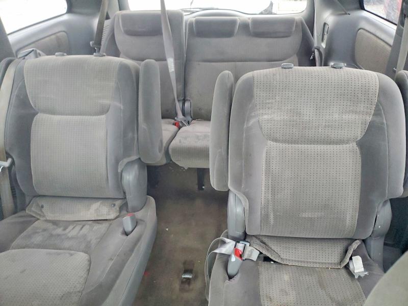 Photo 10 from auction – 2010 TOYOTA SIENNA CE with VIN 5TDKK4CC4AS318170