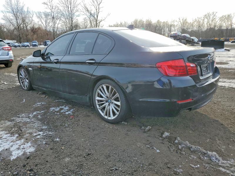 Photo 2 from auction – 2011 BMW 550 XI with VIN WBAFU9C54BC784580