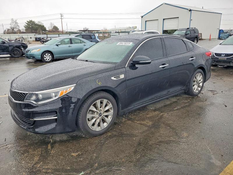 KIA OPTIMA EX 2017 with VIN 5XXGU4L37HG157423 - Photo from auction