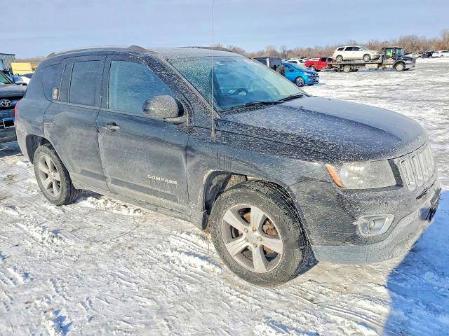 Photo 4 from auction – 2016 JEEP COMPASS with VIN 1C4NJDEB2GD725042