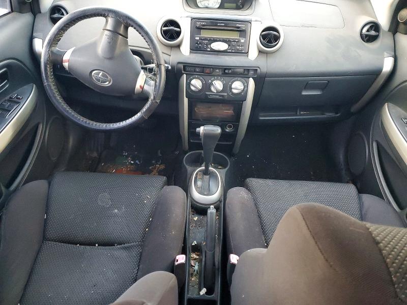 Photo 8 from auction – 2005 TOYOTA SCION XA with VIN JTKKT624150089967