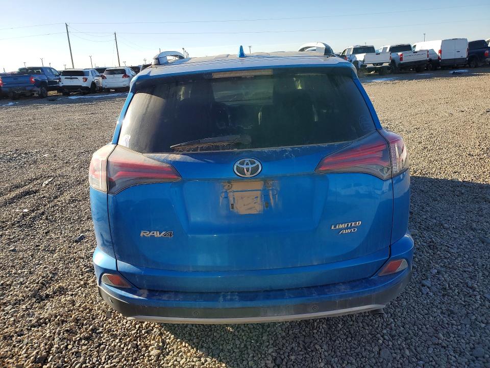 Photo 6 from auction – 2017 TOYOTA RAV4 LIMIT with VIN 2T3DFREV7HW564860