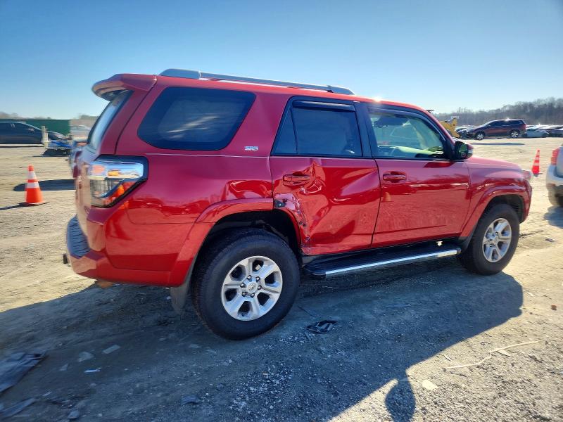 Zdjęcie 3 z aukcji – 2018 TOYOTA 4RUNNER z VIN JTEBU5JR8J5549548