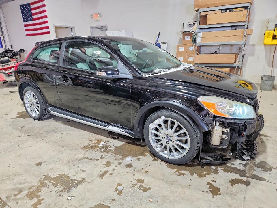 Photo 4 from auction – 2011 VOLVO C30 T5 with VIN YV1672MK6B2190465