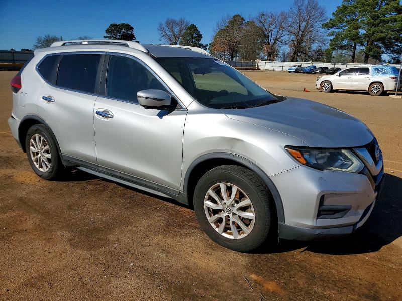 Photo 4 from auction – 2017 NISSAN ROGUE SV with VIN 5N1AT2MN3HC786265