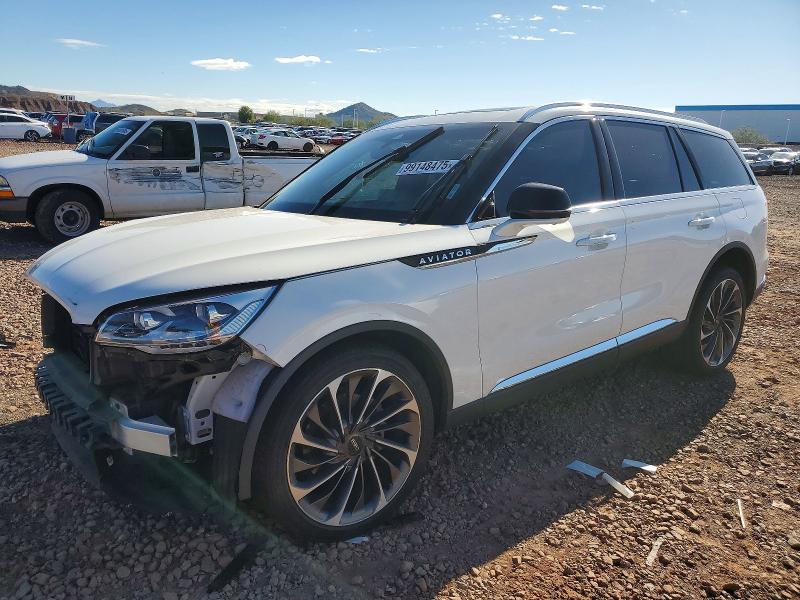 LINCOLN AVIATOR RE 2022 with VIN 5LM5J7XC3NGL08623 - Photo from auction