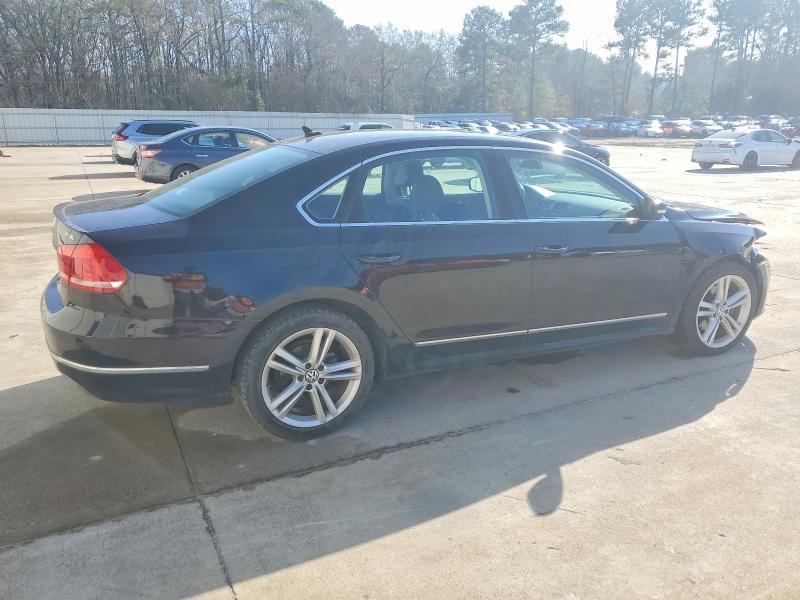Photo 3 from auction – 2013 VOLKSWAGEN PASSAT SEL with VIN 1VWCN7A37DC030596