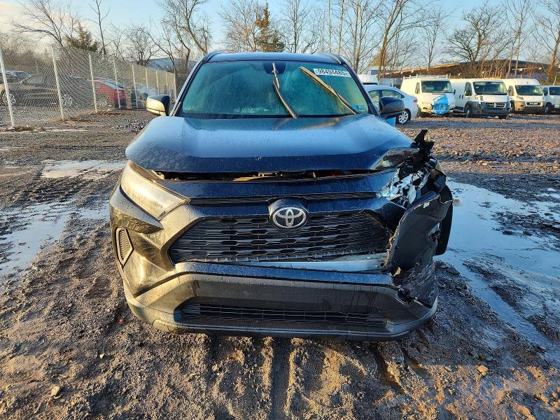 Photo 5 from auction – 2020 TOYOTA RAV4 LE with VIN JTMF1RFV7LD064807