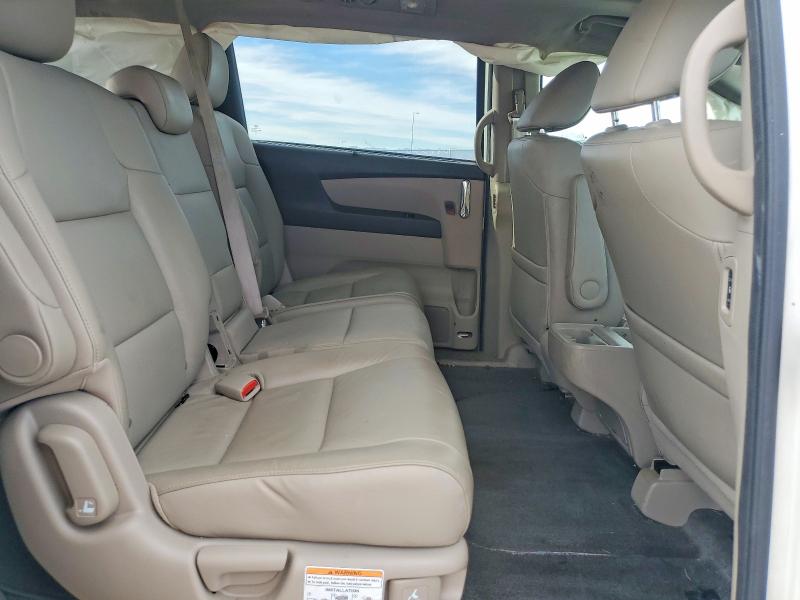 Photo 11 from auction – 2015 HONDA ODYSSEY with VIN 5FNRL5H69FB123763