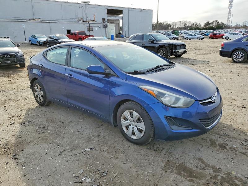 Photo 4 from auction – 2016 HYUNDAI ELANTRA SE with VIN 5NPDH4AE6GH733033