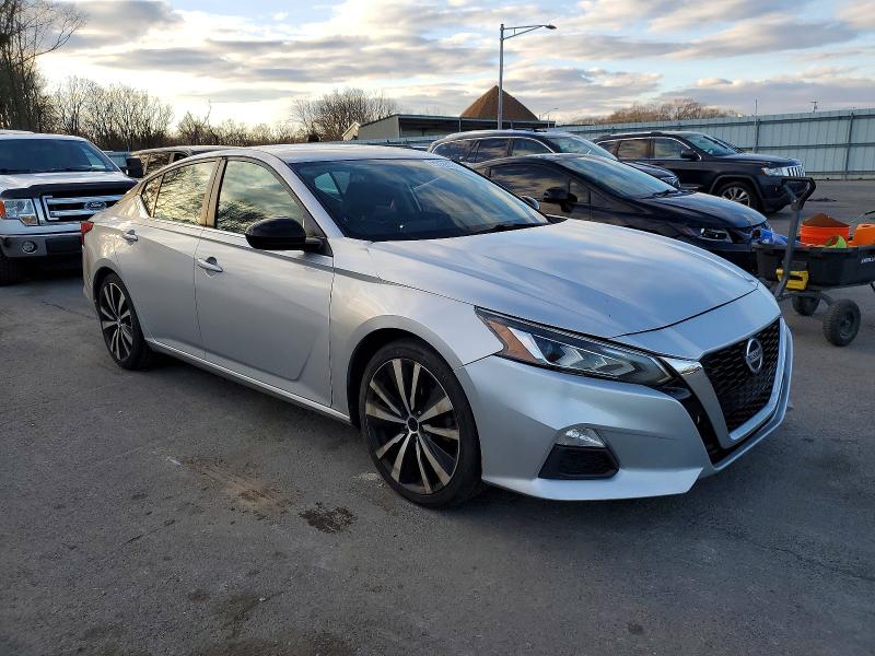 Photo 4 from auction – 2019 NISSAN ALTIMA with VIN 1N4BL4CVXKC146931