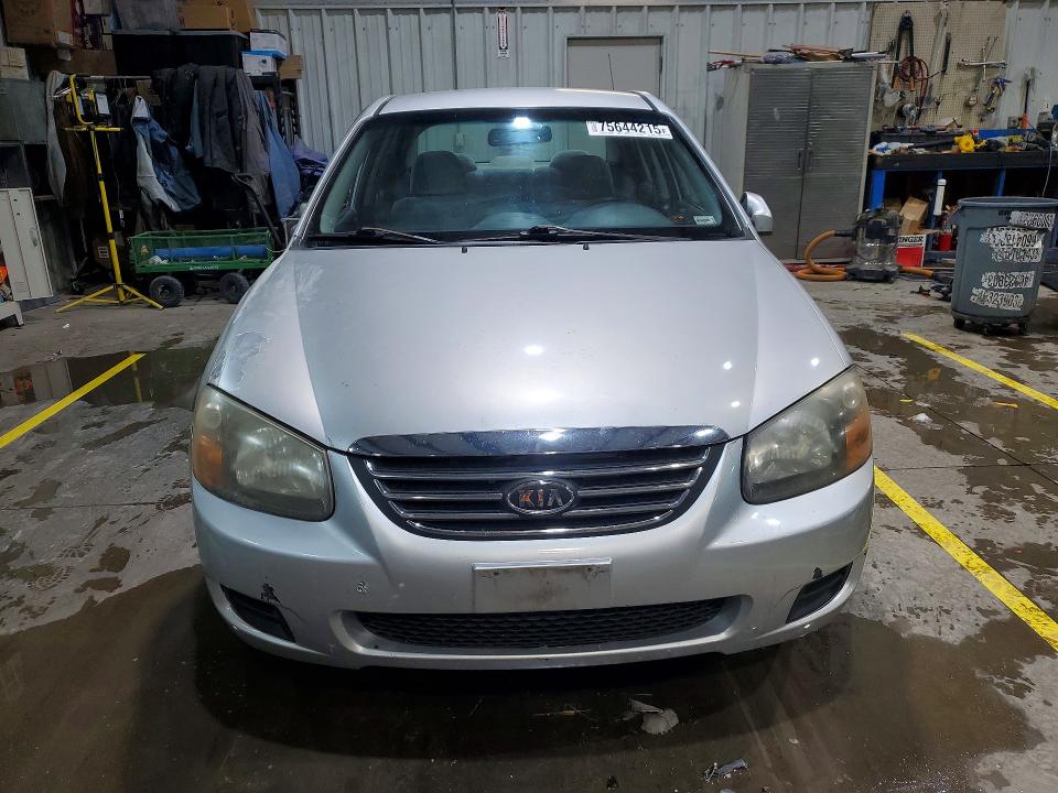 صورة رقم 5 من المزاد - 2009 KIA SPECTRA EX مع VIN KNAFE222X95639764