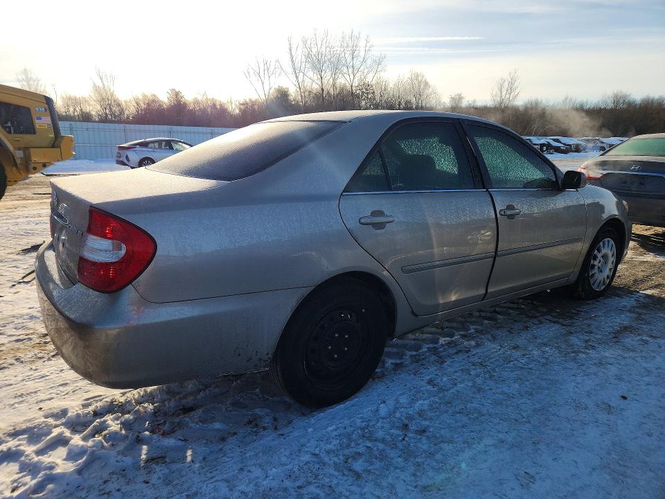 Photo 3 from auction – 2002 TOYOTA CAMRY LE with VIN 4T1BE30K92U065417