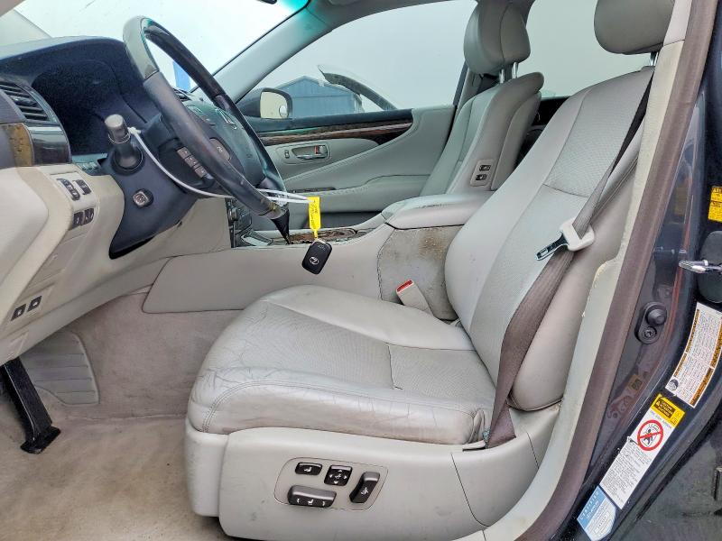 Photo 7 from auction – 2007 LEXUS LS with VIN JTHBL46F575044140
