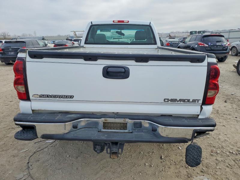 Photo 6 from auction – 2004 CHEVROLET SILVERADO with VIN 1GCEK14T84Z104926