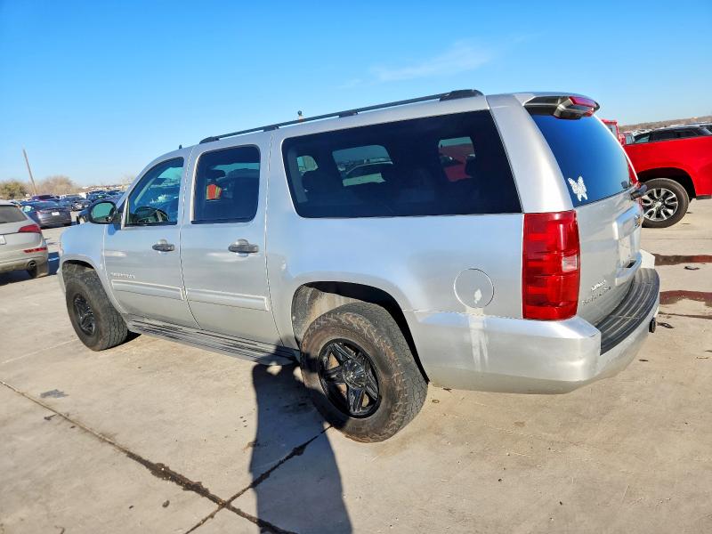 Photo 2 from auction – 2010 CHEVROLET SUBURBAN C with VIN 1GNUCHE03AR242429