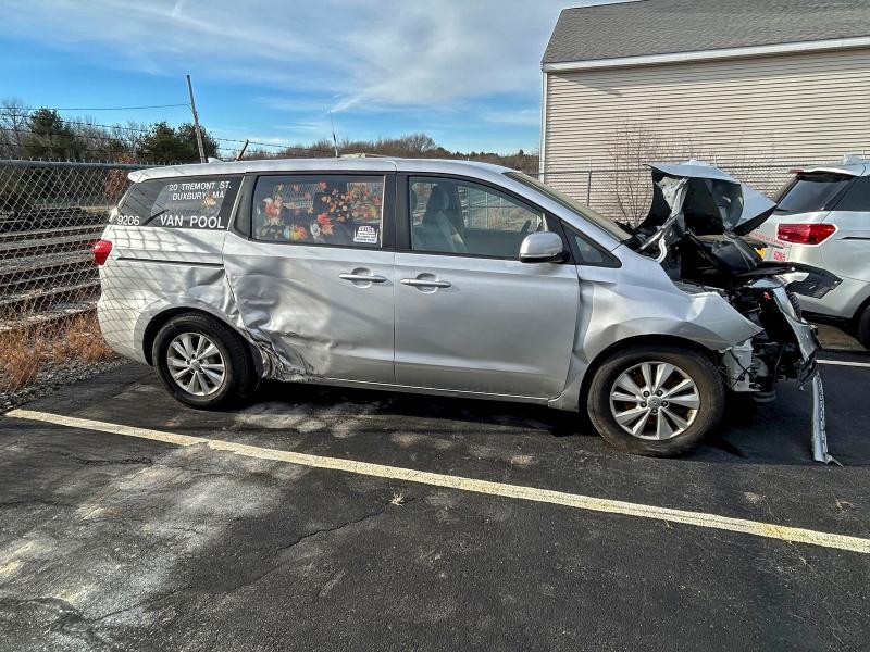 Photo 3 from auction – 2018 KIA SEDONA L with VIN KNDMA5C18J6406896
