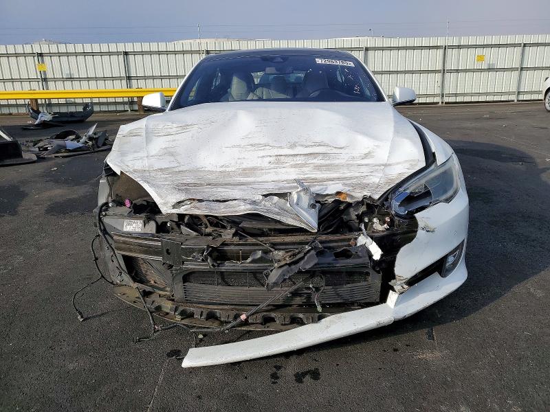 Photo 5 from auction – 2016 TESLA MODEL S with VIN 5YJSA1E29GF143143
