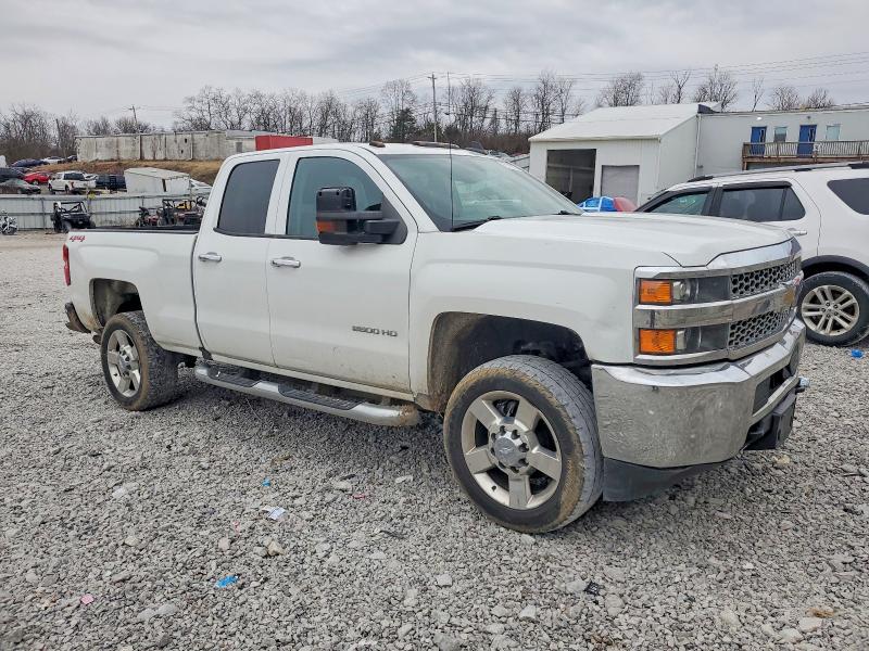 Photo 4 from auction – 2019 CHEVROLET SILVERADO with VIN 2GC2KREG2K1172230