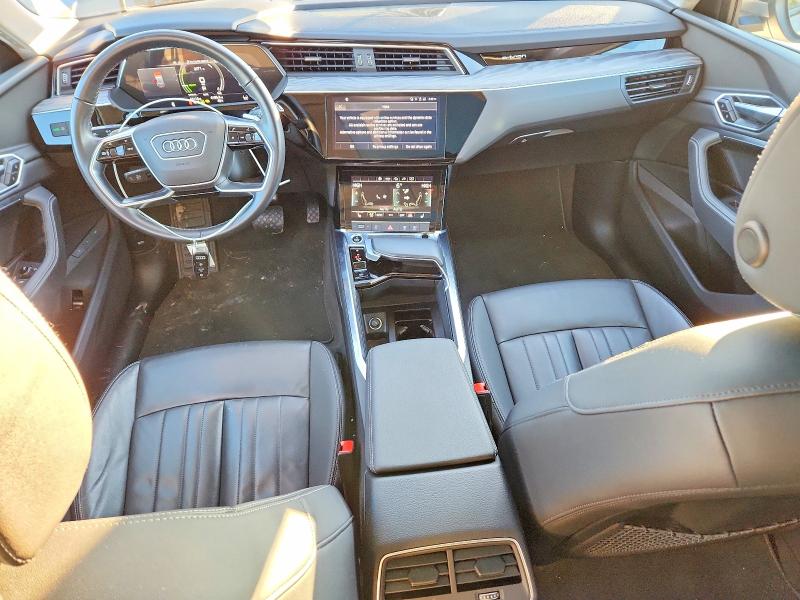 Photo 8 from auction – 2022 AUDI E-TRON PRE with VIN WA1AAAGE5NB007458