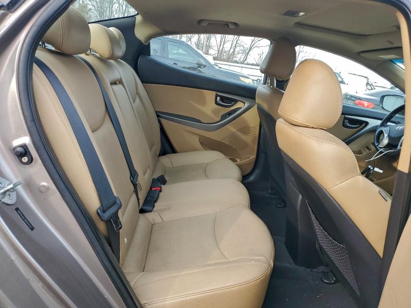 Photo 10 from auction – 2011 HYUNDAI ELANTRA GL with VIN 5NPDH4AE7BH044224