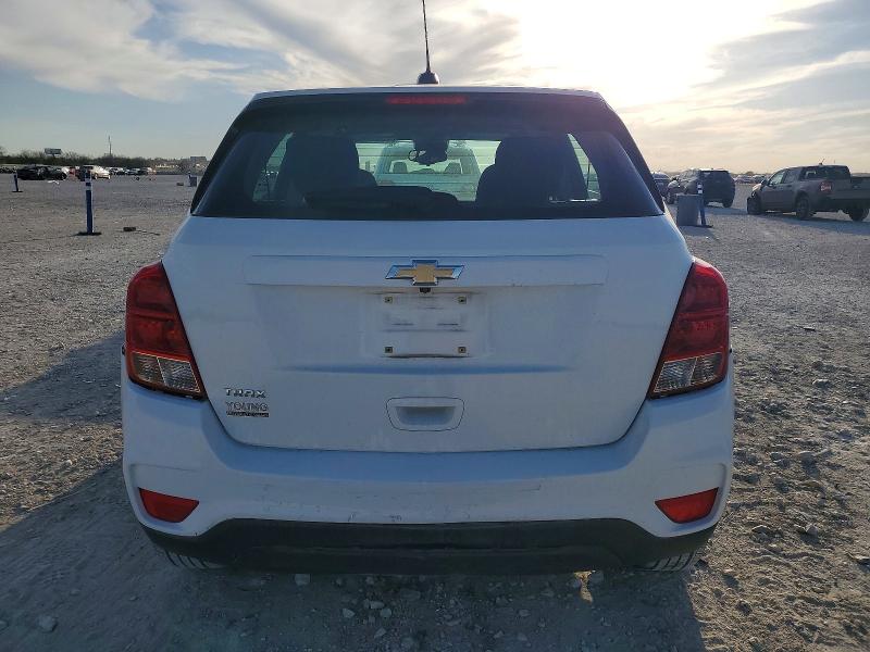 Photo 6 from auction – 2018 CHEVROLET TRAX LS with VIN KL7CJKSB8JB517876