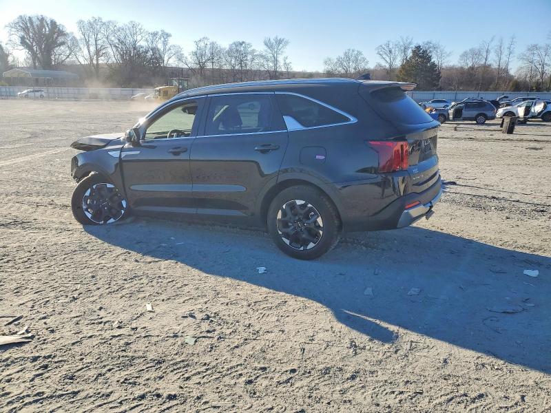 Photo 2 from auction – 2025 KIA SORENTO S with VIN 5XYRL4JC5SG375751