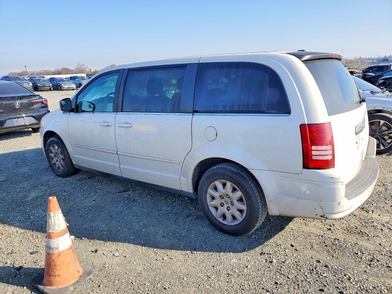 Photo 2 from auction – 2010 CHRYSLER TOWN & COUNTRY with VIN 2A4RR4DE2AR226438