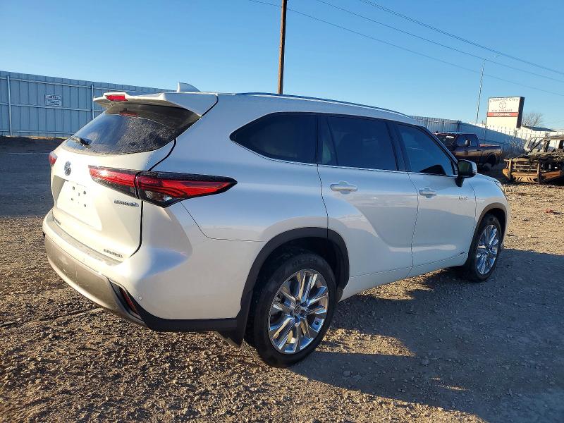 Photo 3 from auction – 2021 TOYOTA HIGHLANDER with VIN 5TDDBRCH1MS531583