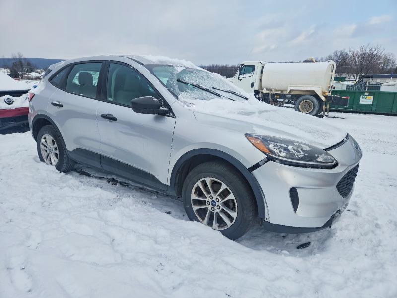 Photo 4 from auction – 2020 FORD ESCAPE S with VIN 1FMCU9F67LUA45544