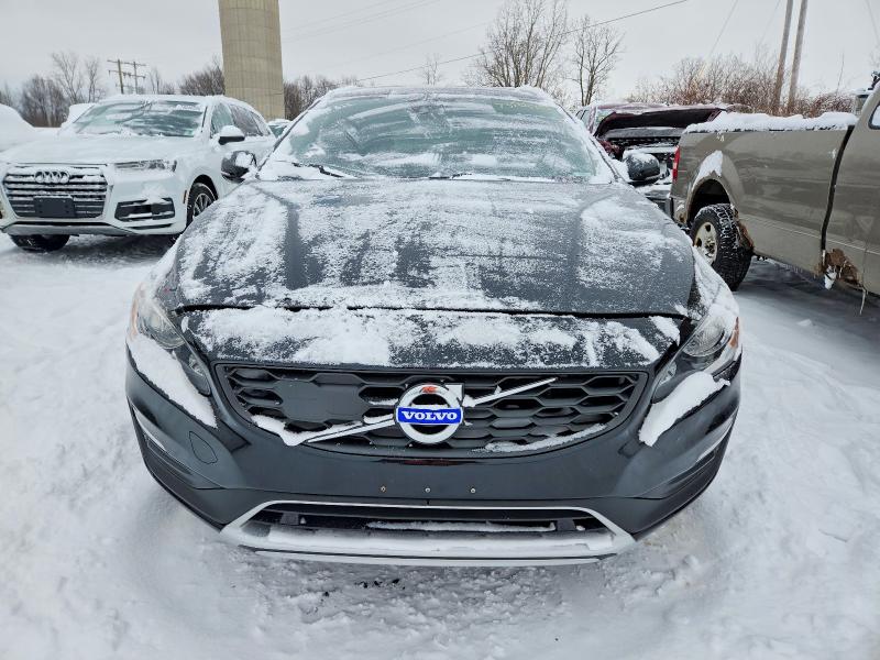 Photo 5 from auction – 2017 VOLVO V60 CROSS with VIN YV440MWK7H1032089