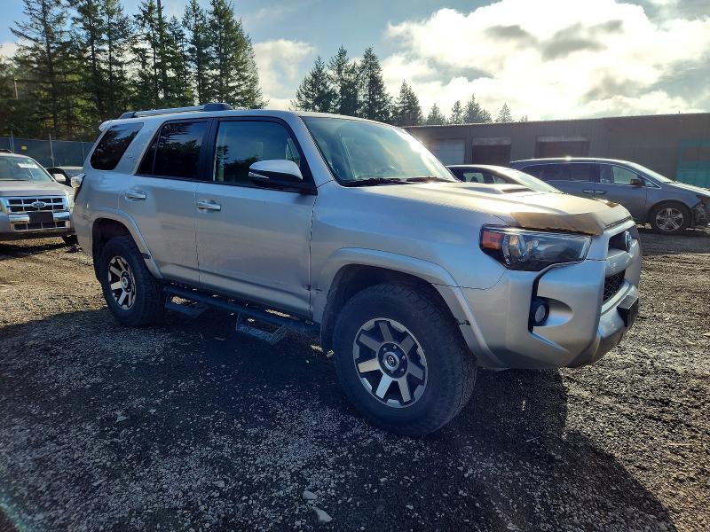 Photo 4 from auction – 2017 TOYOTA 4RUNNER SR with VIN JTEBU5JR9H5445497