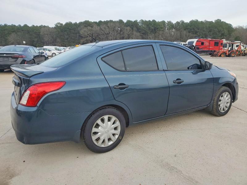 Photo 3 from auction – 2017 NISSAN VERSA S with VIN 3N1CN7AP7HL825263