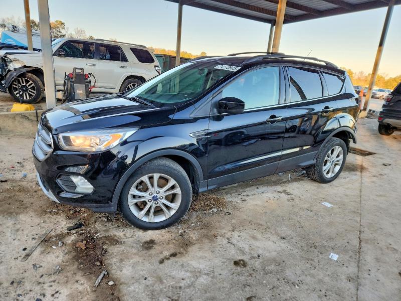 FORD ESCAPE SE 2017 with VIN 1FMCU9G98HUA86314 - Photo from auction
