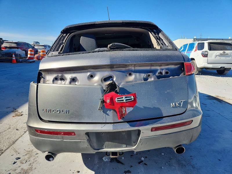 Photo 6 from auction – 2010 LINCOLN MKT with VIN 2LMHJ5FR4ABJ08785