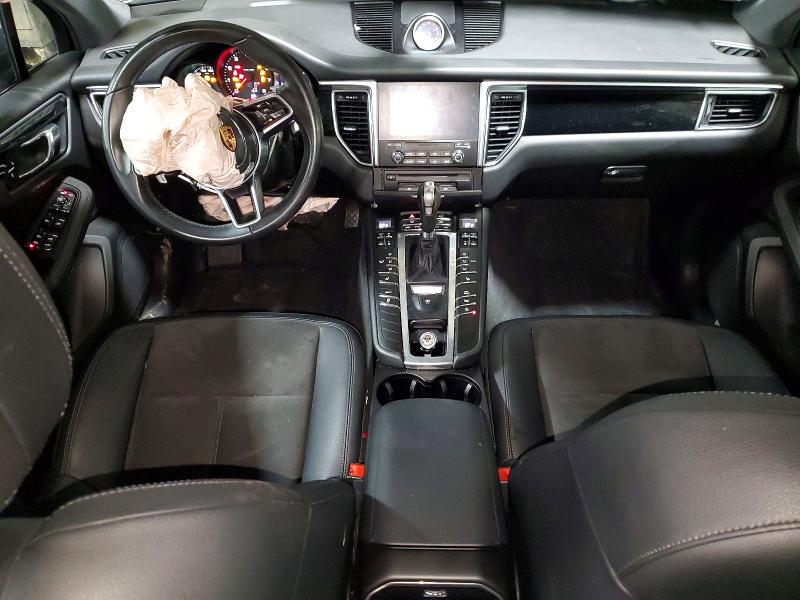 Photo 8 from auction – 2017 PORSCHE MACAN with VIN WP1AA2A55HLB00627