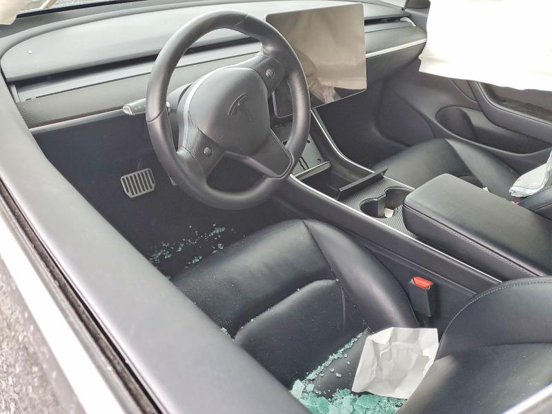Photo 8 from auction – 2020 TESLA MODEL 3 with VIN 5YJ3E1EBXLF520646