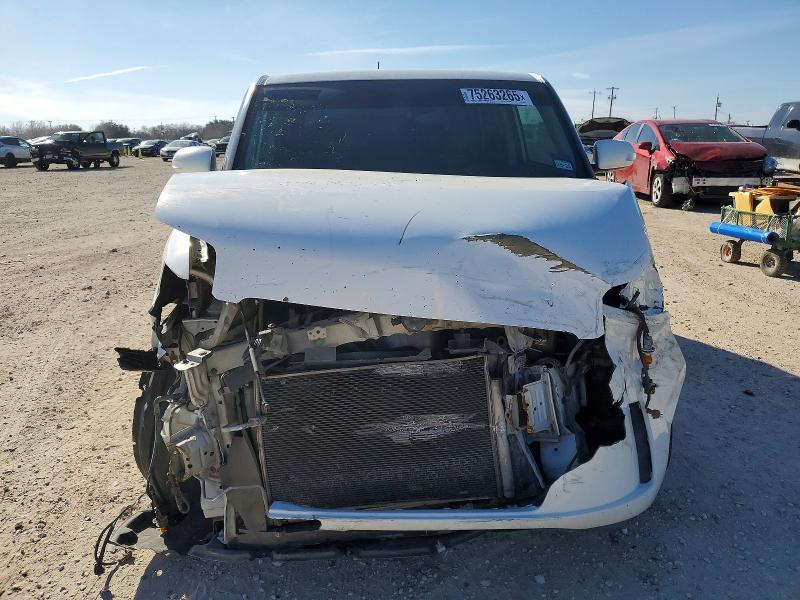 Photo 5 from auction – 2008 TOYOTA SCION with VIN JTLKE50E781047670