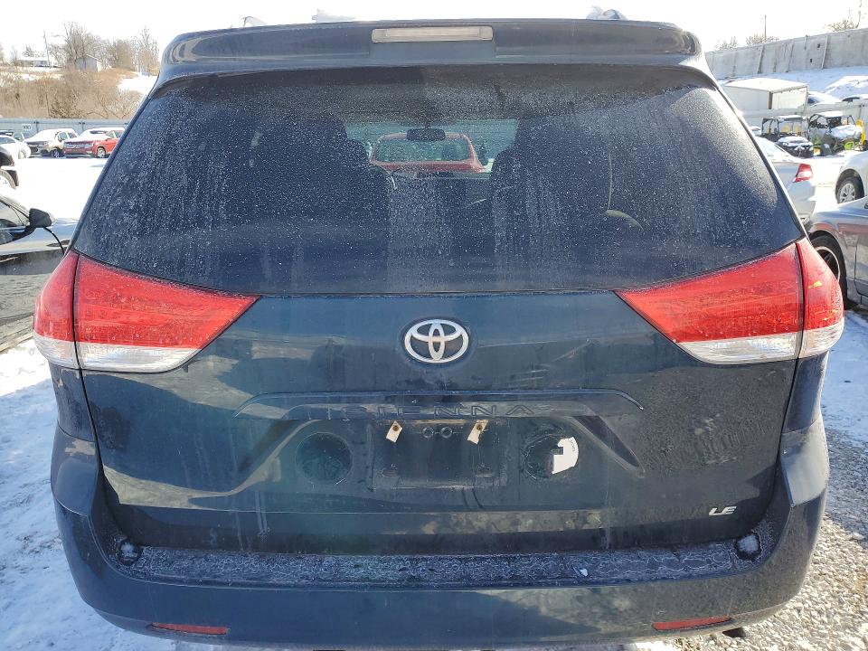 Photo 6 from auction – 2012 TOYOTA SIENNA LE with VIN 5TDKK3DC4CS220834