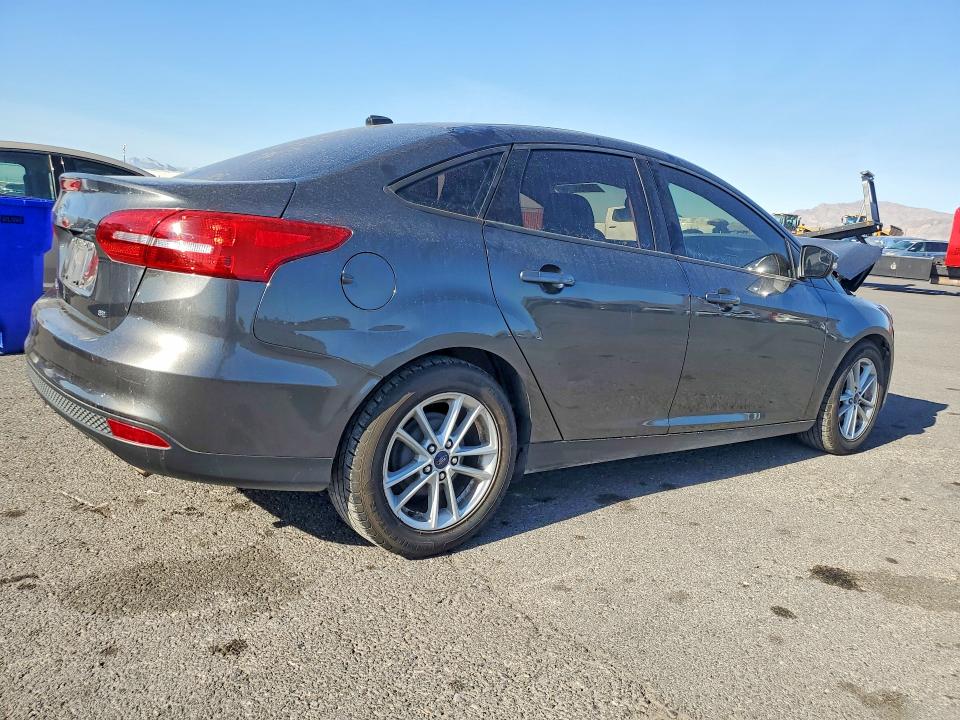 Photo 3 from auction – 2017 FORD FOCUS SE with VIN 1FADP3F25HL236036