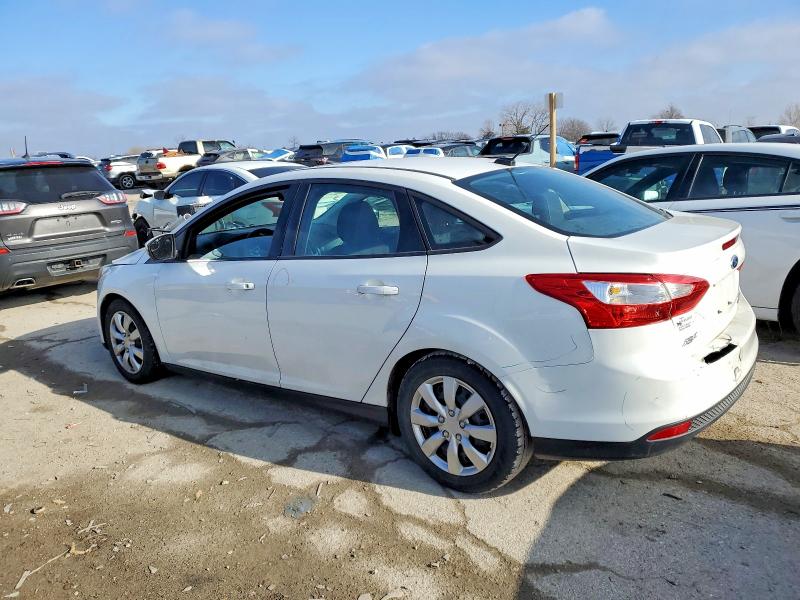 Photo 2 from auction – 2014 FORD FOCUS SE with VIN 1FADP3F25EL352090