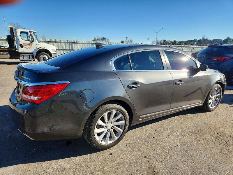 Photo 3 from auction – 2016 BUICK LACROSSE with VIN 1G4GB5G33GF241138
