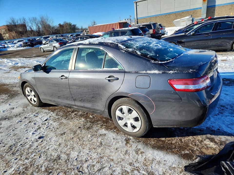 صورة رقم 2 من المزاد - 2011 TOYOTA CAMRY BASE مع VIN 4T1BF3EK2BU221304