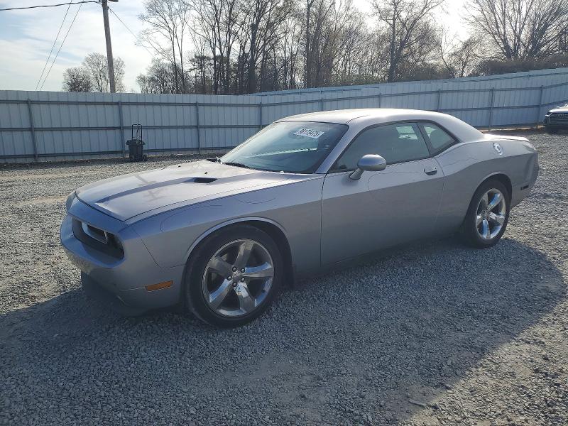 DODGE CHALLENGER 2014 with VIN 2C3CDYAG6EH195945 - Photo from auction