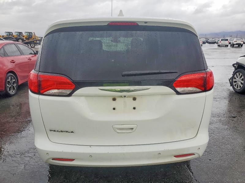 Photo 6 from auction – 2017 CHRYSLER PACIFICA with VIN 2C4RC1DG6HR593313